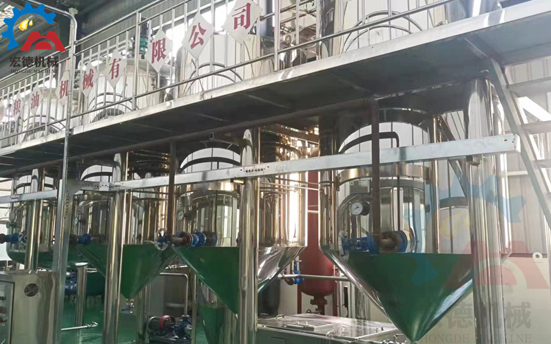 <a href=http://www.fspayy.com/jinglian/ target=_blank class=infotextkey>精煉油設(shè)備</a>